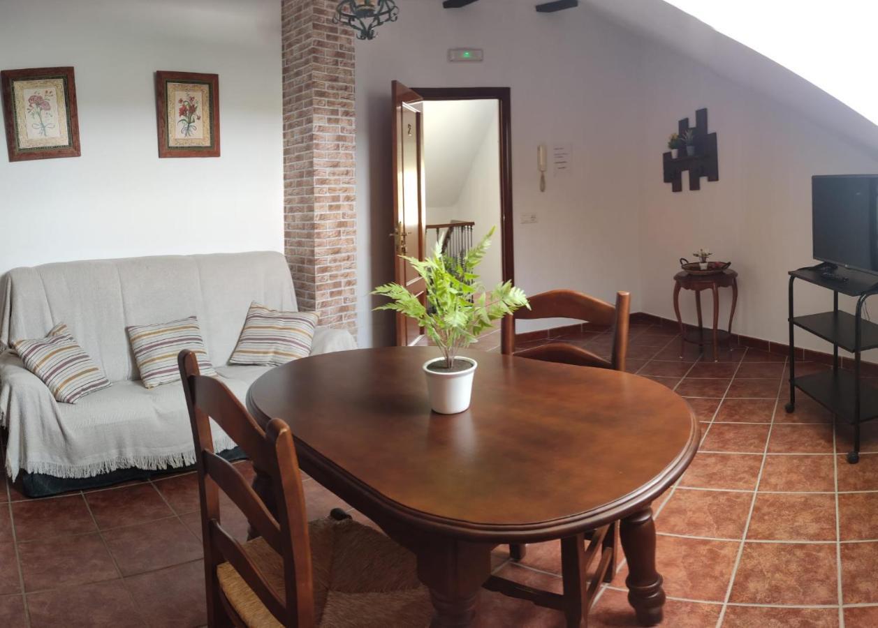 Hostal Vista A La Sierra Valle de Abdalagis Bagian luar foto