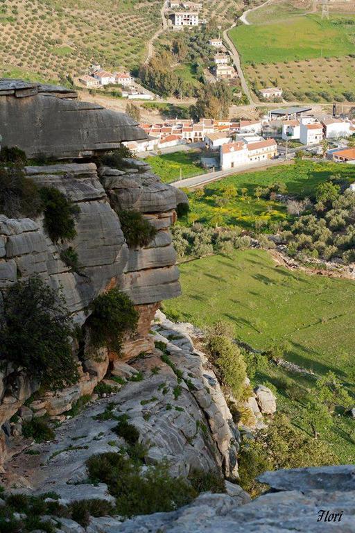 Hostal Vista A La Sierra Valle de Abdalagis Bagian luar foto